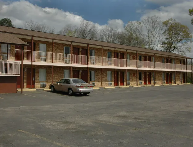 Red Carpet Inn Oxford hotel detail image 1