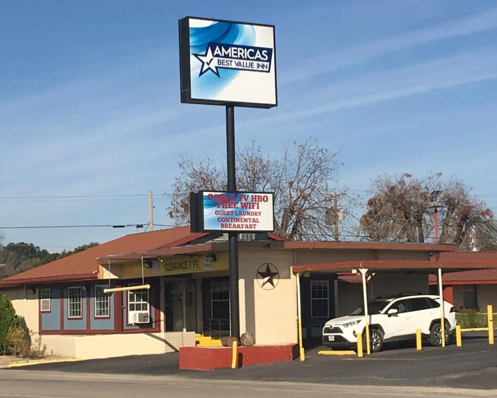 Americas Best Value Inn Ozona hotel hero