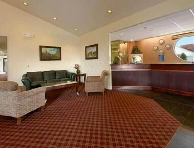 Americas Best Value Inn Romulus Detroit Airport hotel detail image 1