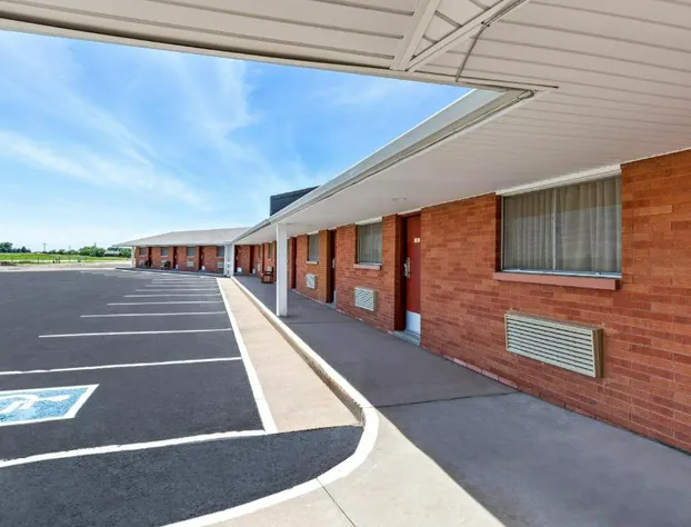 Americas Best Value Inn Belleville hotel detail image 1