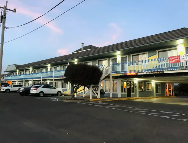 Seabird Lodge hotel detail image 3