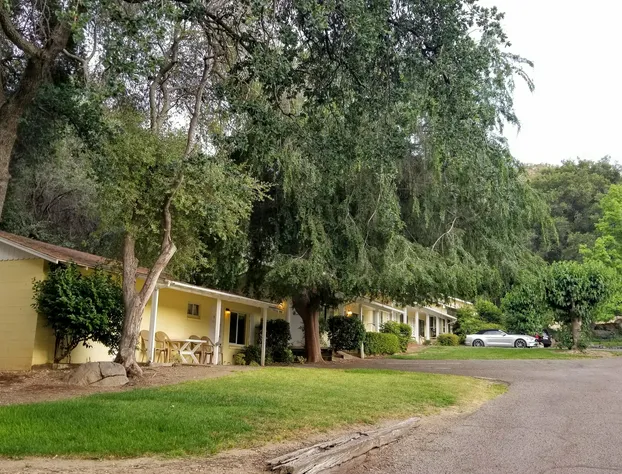 Lazy J Ranch Motel hotel detail image 4