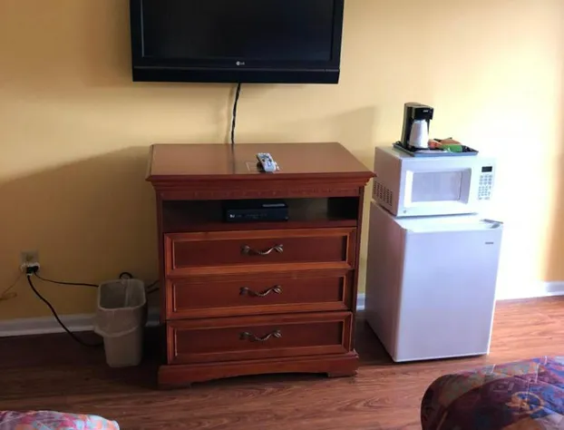 Americas Best Value Inn Jonesville hotel detail image 3