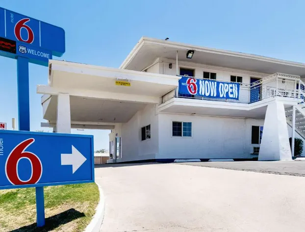 Motel 6 Barstow, CA - Route 66 hotel detail image 3