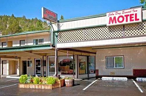 Sunset Inn John Day hotel hero