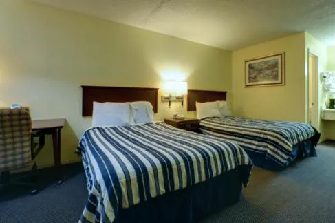Americas Best Value Inn Comanche hotel detail image 3
