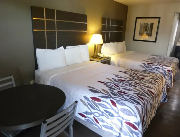 Red Roof Inn Columbia, TN hotel detail image 4