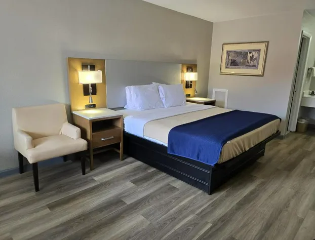 Americas Express Inn South Hill hotel detail image 3