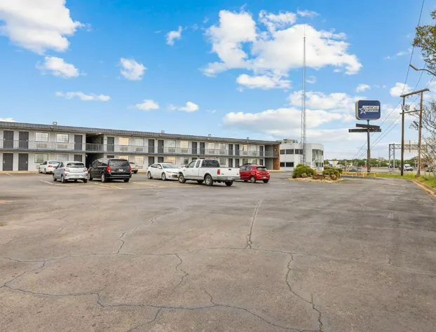 Americas Best Value Inn Ft. Worth Hurst hotel detail image 2