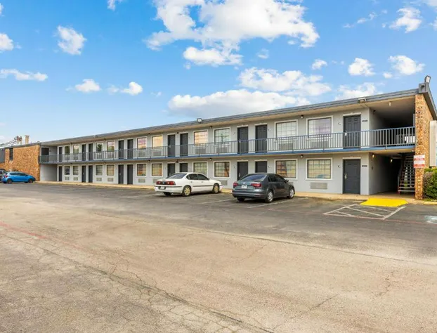 Americas Best Value Inn Ft. Worth Hurst hotel detail image 3