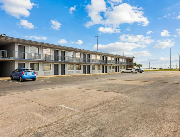 Americas Best Value Inn Ft. Worth Hurst hotel detail image 4