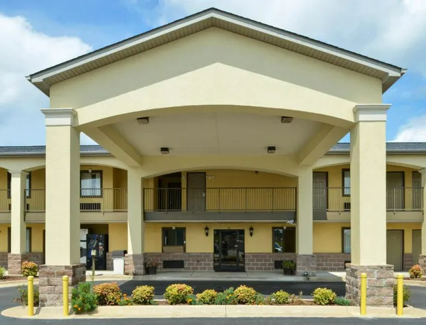 Americas Best Value Inn & Suites University Ave hotel detail image 3