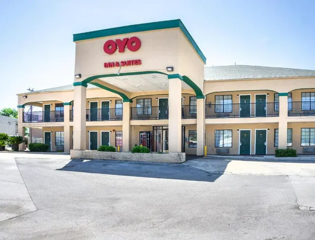 OYO Inn & Suites Medical Center San Antonio hotel detail image 1