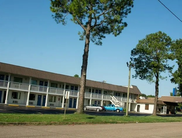 Motel 6 Brinkley, AR hotel detail image 1