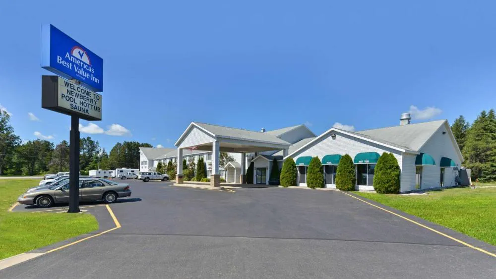 Americas Best Value Inn Tahquamenon Country hotel hero