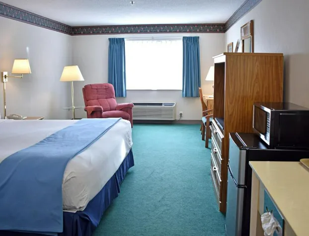 Americas Best Value Inn Tahquamenon Country hotel detail image 4