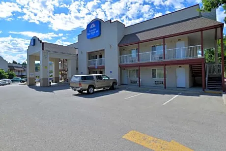 Canada's Best Value Princeton Inn & Suites hotel detail image 4