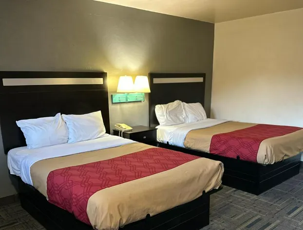 Budget Host Inn Charleston hotel detail image 3