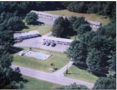 Four Seasons Motel hotel detail image 1