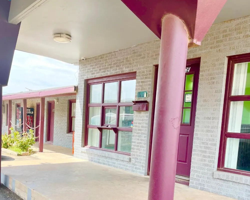 Bradbury Inn hotel hero