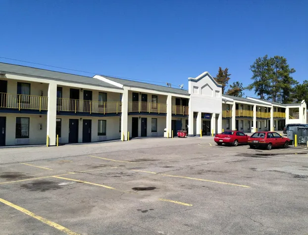 Scottish Inns Augusta hotel detail image 1