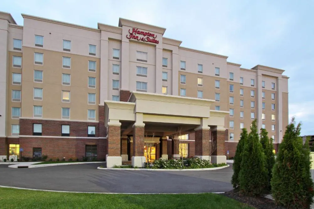 Hampton Inn & Suites Columbus/University Area hotel hero