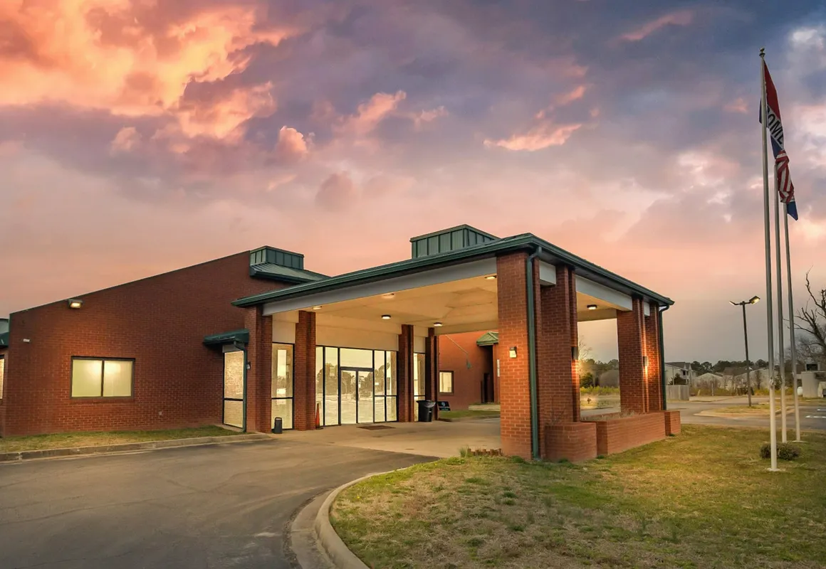 Studios and Suites 4 Less Emporia hotel hero