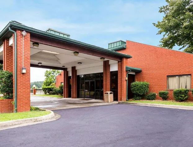 Studios and Suites 4 Less Emporia hotel detail image 2