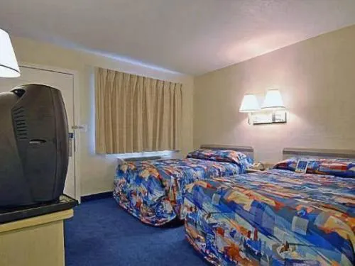 Red Roof Inn St Louis - Florissant hotel detail image 3