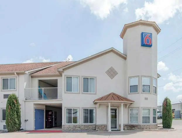 Motel 6-Hutchins TX hotel detail image 1
