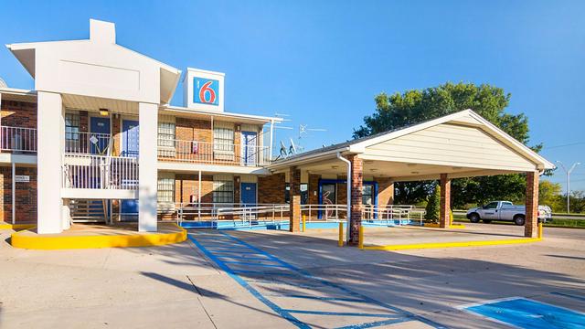 Motel 6 Lawton, OK hotel detail image 3