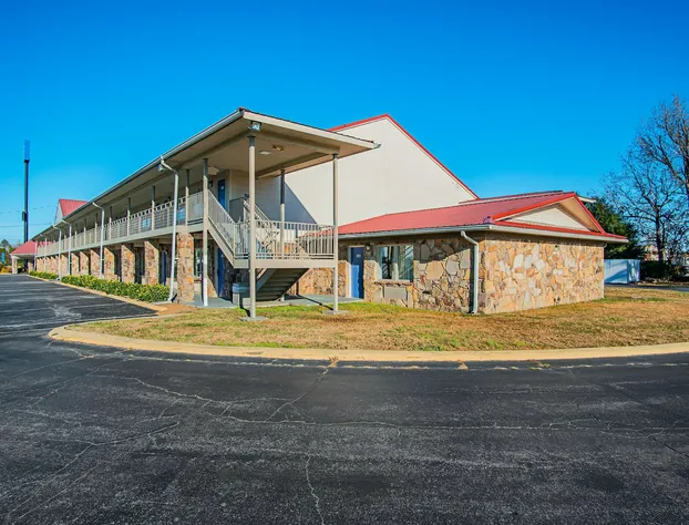 Motel 6 Manchester, TN hotel detail image 1