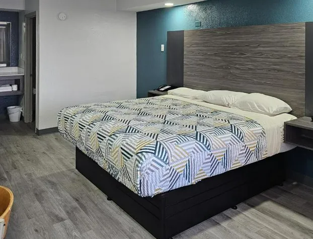 Motel 6 Memphis, TN - Graceland hotel detail image 3