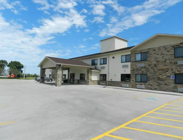 Cobblestone Inn & Suites – Fort Dodge hotel detail image 1