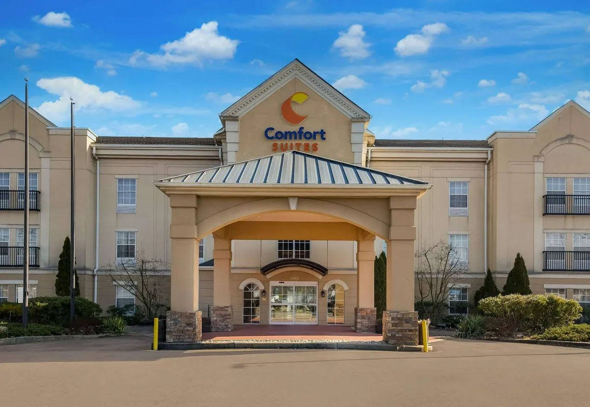 Comfort Suites Near University hotel hero