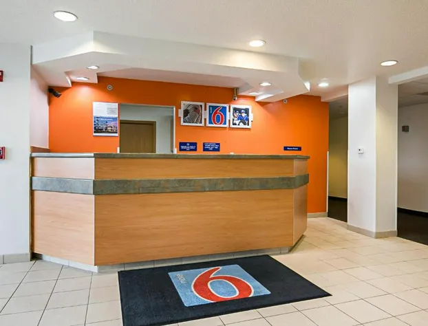 Motel 6 Sycamore, IL hotel detail image 3