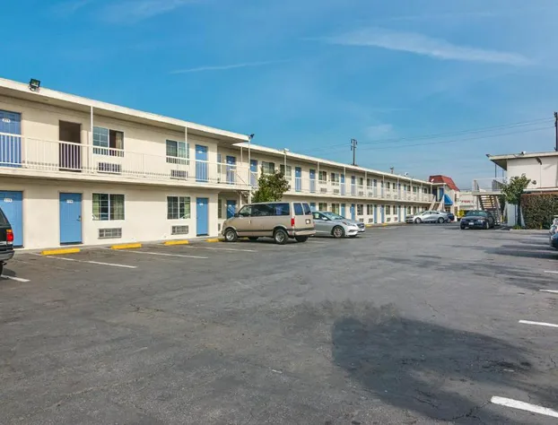 Motel 6 Gardena hotel detail image 2