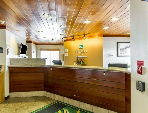 Quality Inn La Crosse North hotel detail image 3