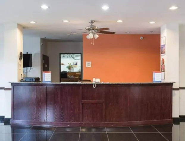 Budget Inn and Suites hotel detail image 2