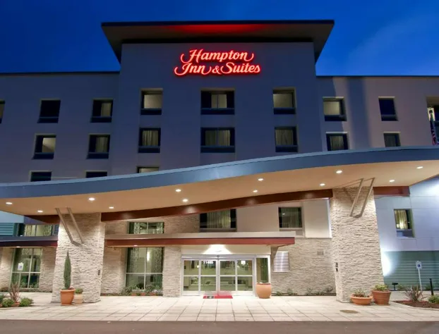 Hampton Inn & Suites Bellevue Downtown-Seattle hotel detail image 3