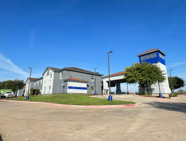 Americas Best Value Inn & Suites Haltom City Ft. Worth hotel detail image 3