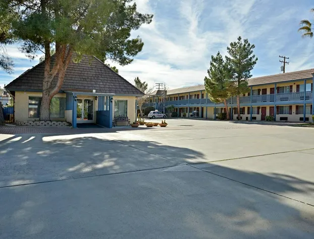 Americas Best Value Inn and Suites Lancaster hotel detail image 1