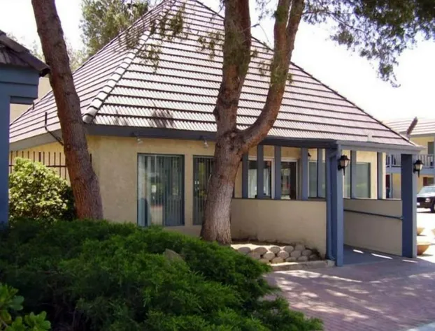 Americas Best Value Inn and Suites Lancaster hotel detail image 2