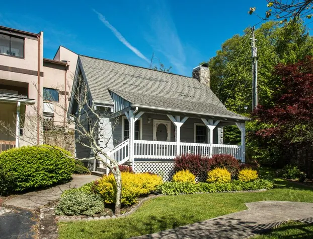 Boxwood Lodge hotel detail image 2