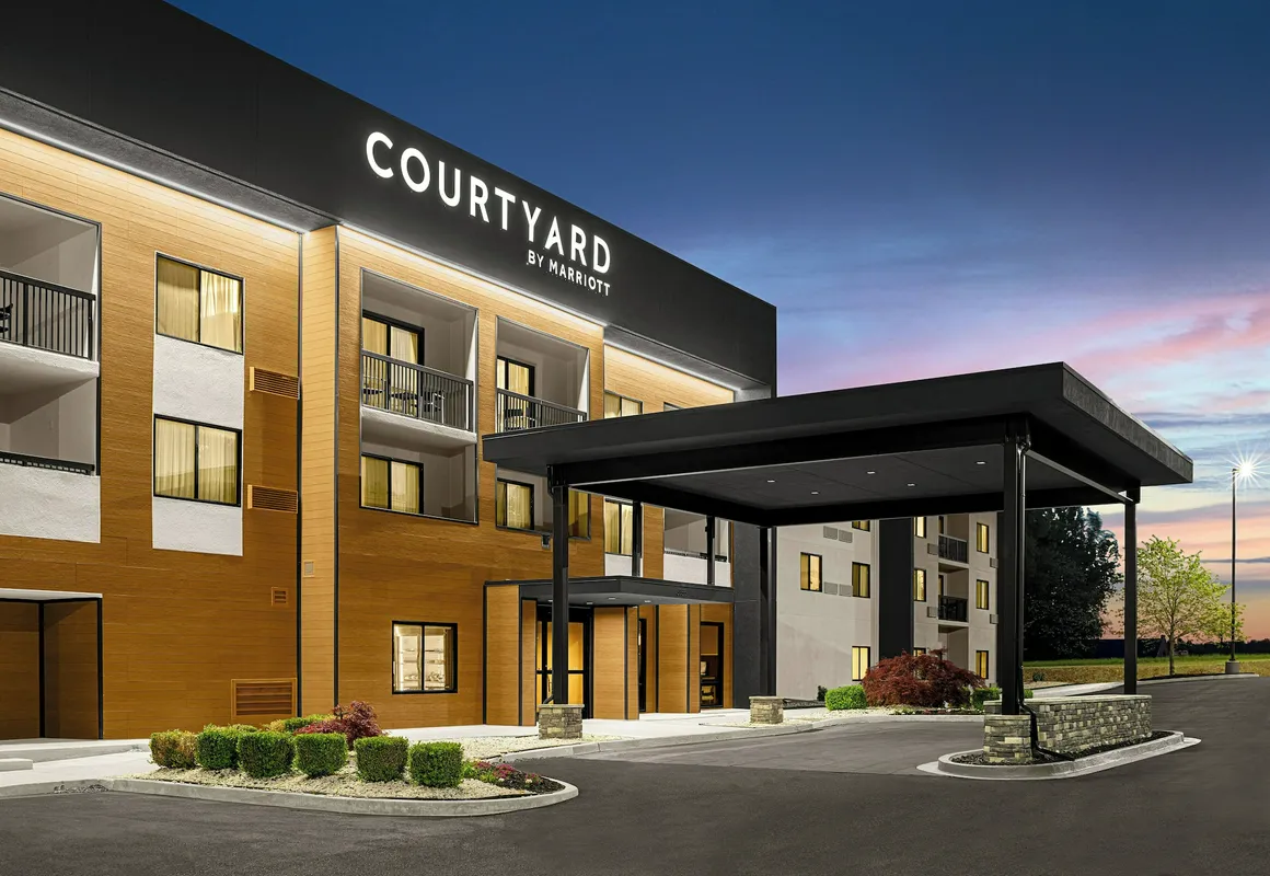 Courtyard by Marriott Paducah hotel hero
