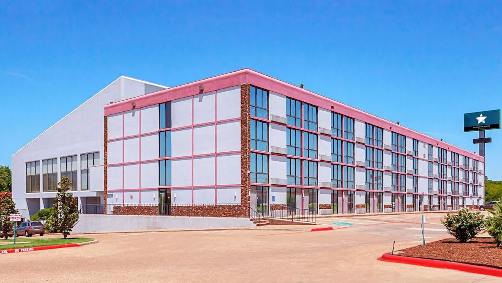 Magnuson Grand DeSoto hotel hero