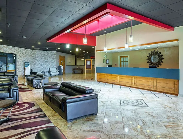 Magnuson Grand DeSoto hotel detail image 2