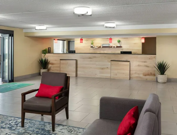 Wingate by Wyndham Lincoln Airport East I-80 hotel detail image 2