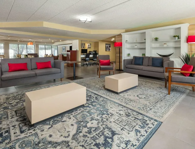 Wingate by Wyndham Lincoln Airport East I-80 hotel detail image 3