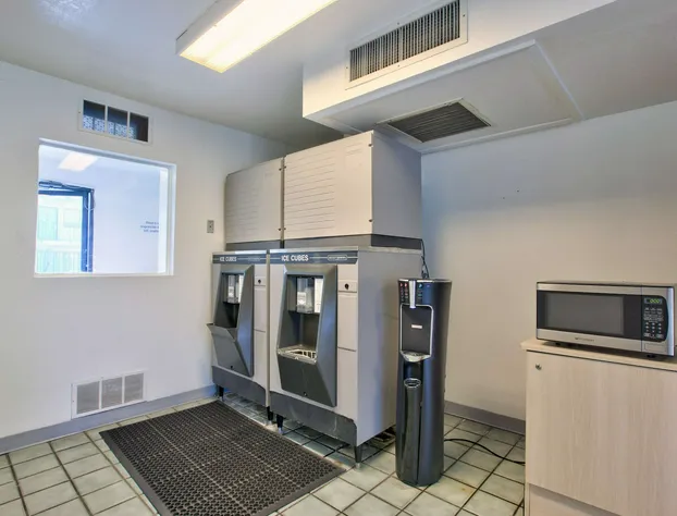 Motel 6 Valdosta, GA - University hotel detail image 4